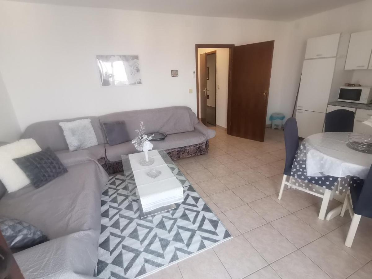 Apartments Petrica Малинська Екстер'єр фото